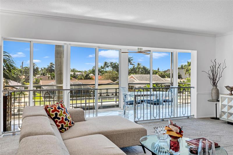 Image 11 of 53 For 3050 47th Ct  201