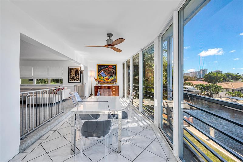 Image 17 of 53 For 3050 47th Ct  201