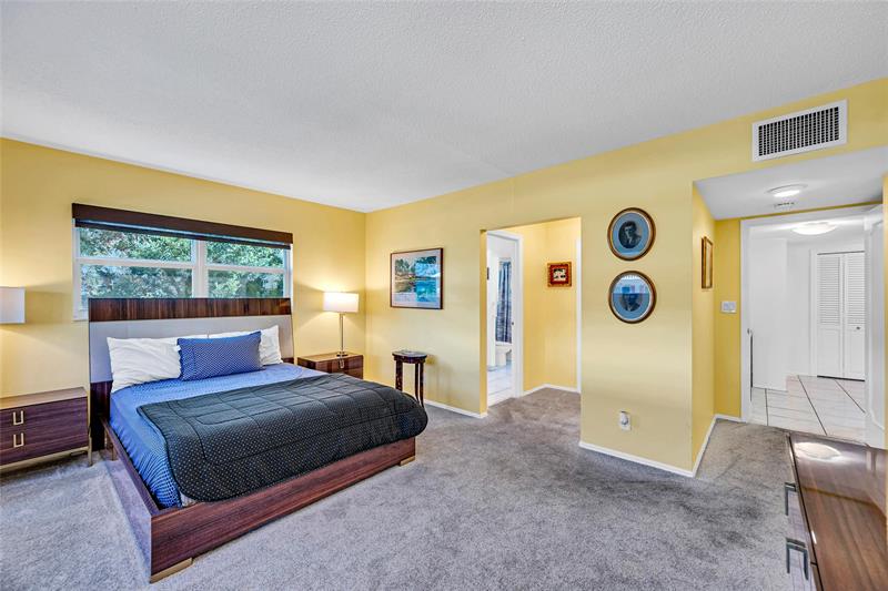 Image 27 of 53 For 3050 47th Ct  201