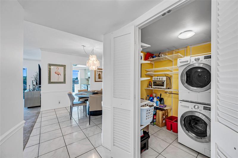 Image 37 of 53 For 3050 47th Ct  201