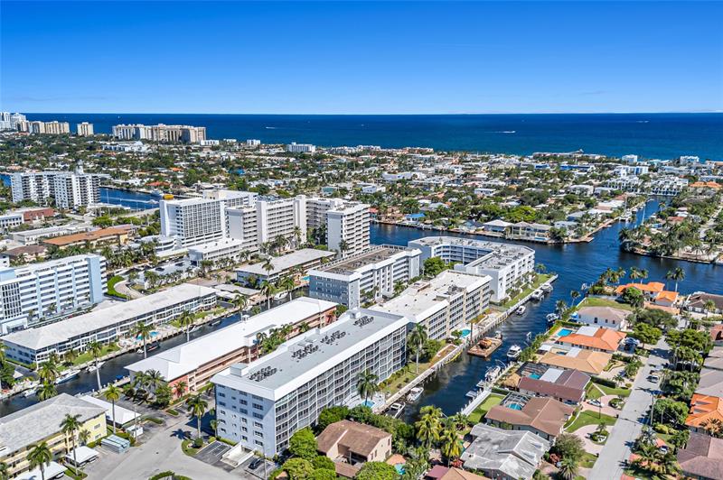 Image 38 of 53 For 3050 47th Ct  201