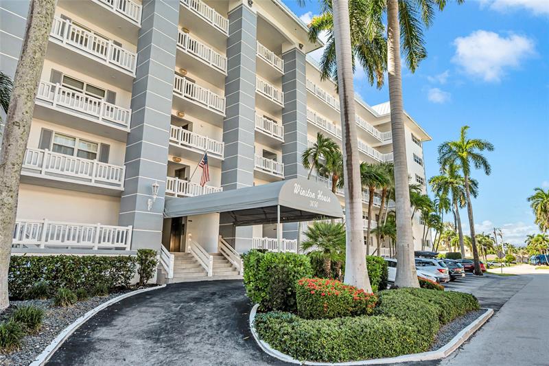 Image 40 of 53 For 3050 47th Ct  201