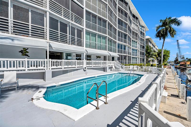 Image 49 of 53 For 3050 47th Ct  201