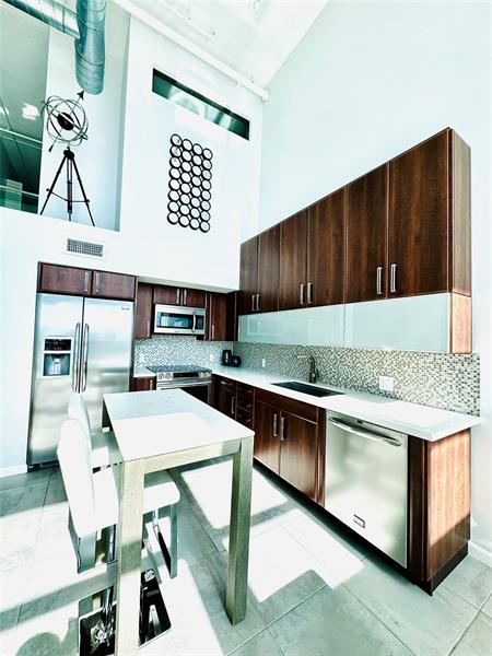 Image 6 of 31 For 1490 15th St  202