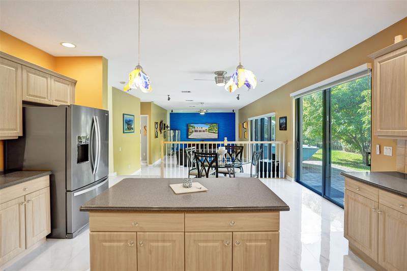 Image 17 of 56 For 5008 168th Ave