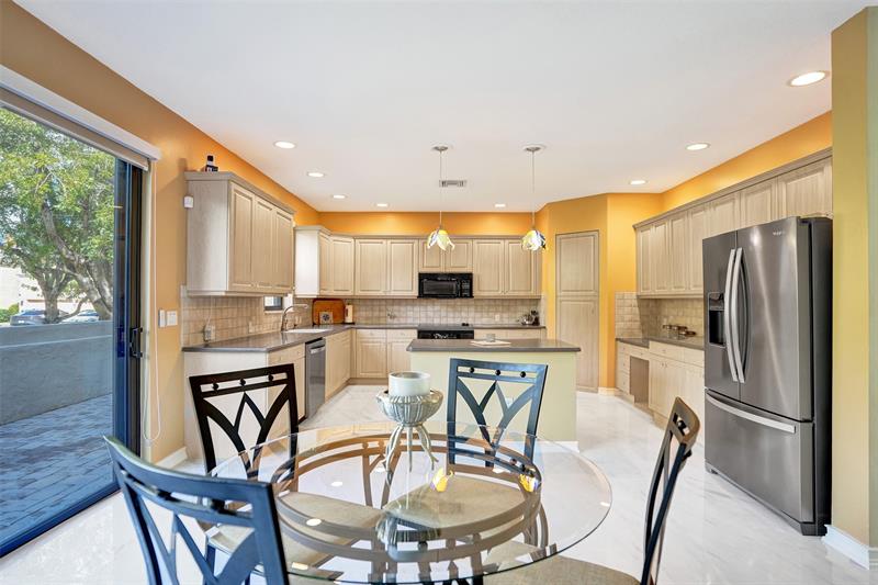 Image 23 of 56 For 5008 168th Ave