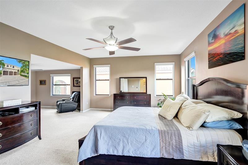 Image 43 of 56 For 5008 168th Ave