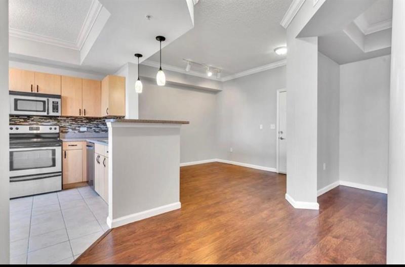 Image 12 of 28 For 533 3rd Ave