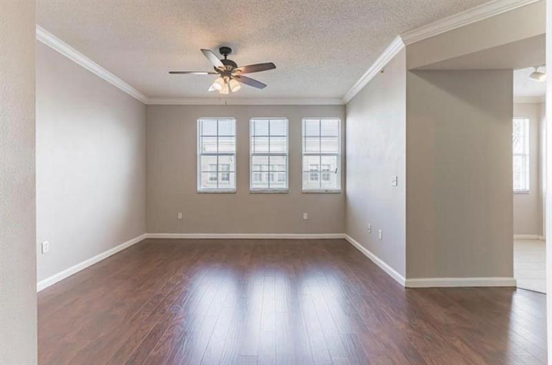 Image 15 of 28 For 533 3rd Ave