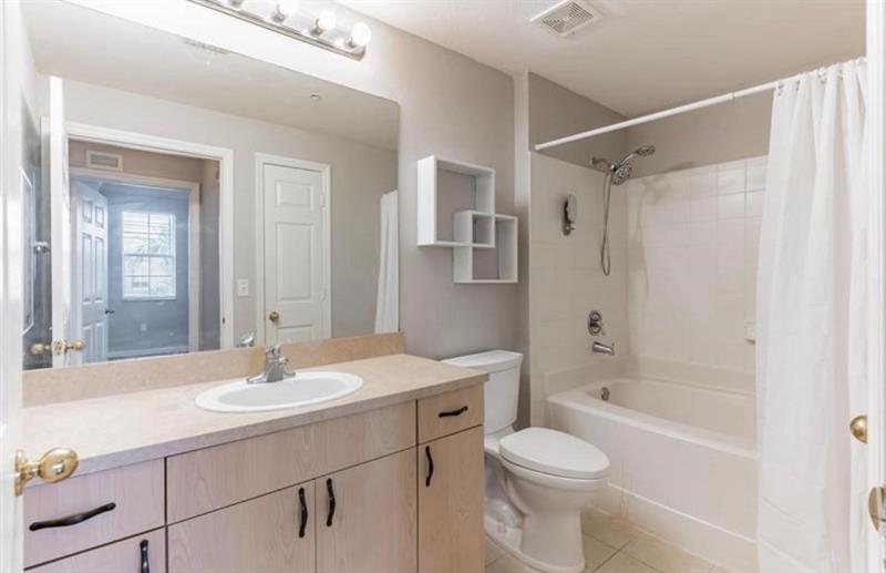 Image 20 of 28 For 533 3rd Ave