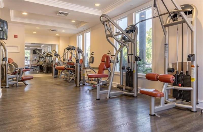 Image 24 of 28 For 533 3rd Ave