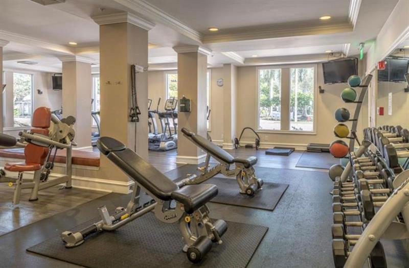 Image 26 of 28 For 533 3rd Ave