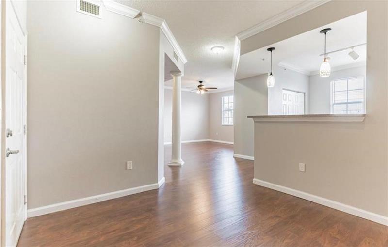 Image 9 of 28 For 533 3rd Ave