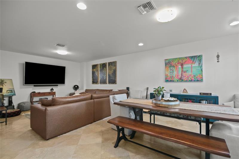 Image 10 of 42 For 732 15th Ave