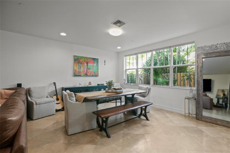 Image 13 of 42 For 732 15th Ave