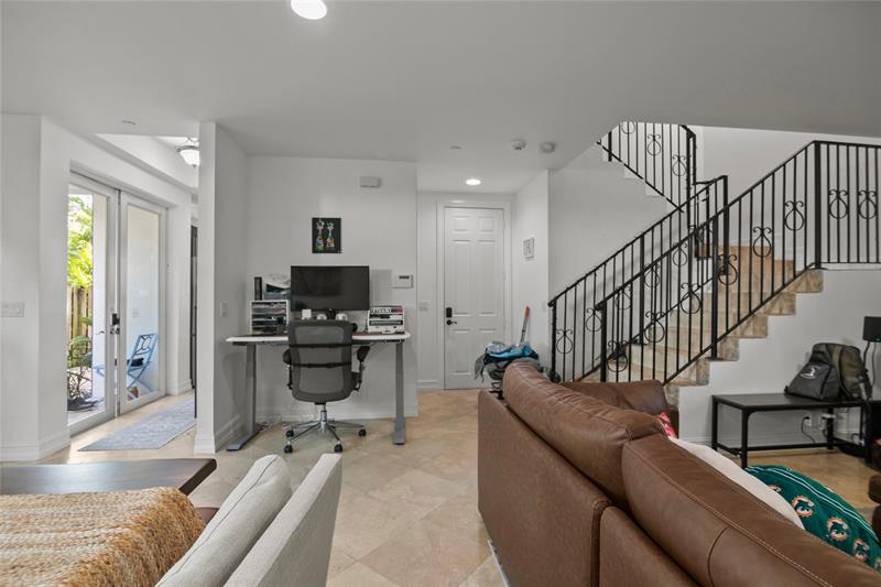 Image 14 of 42 For 732 15th Ave