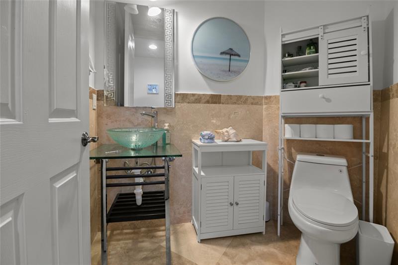 Image 15 of 42 For 732 15th Ave