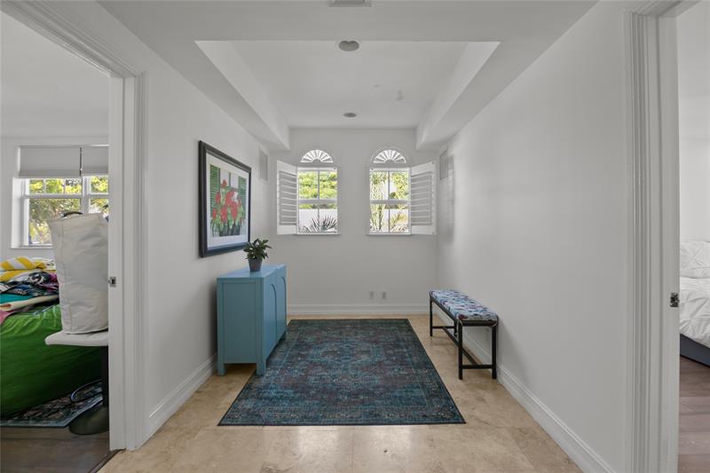 Image 29 of 42 For 732 15th Ave