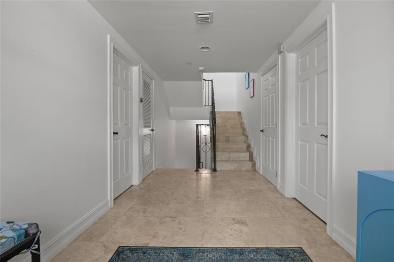 Image 31 of 42 For 732 15th Ave