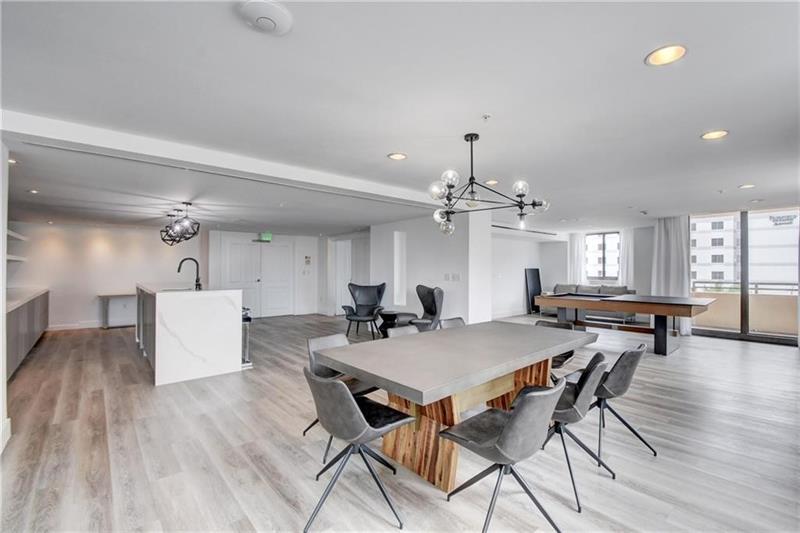 Image 30 of 30 For 100 Federal Highway  642