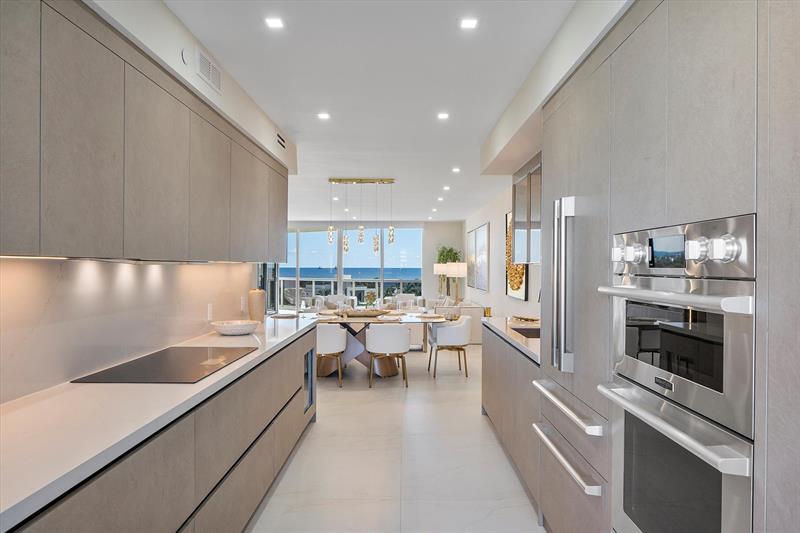 Image 11 of 43 For 3100 Ocean Blvd  704