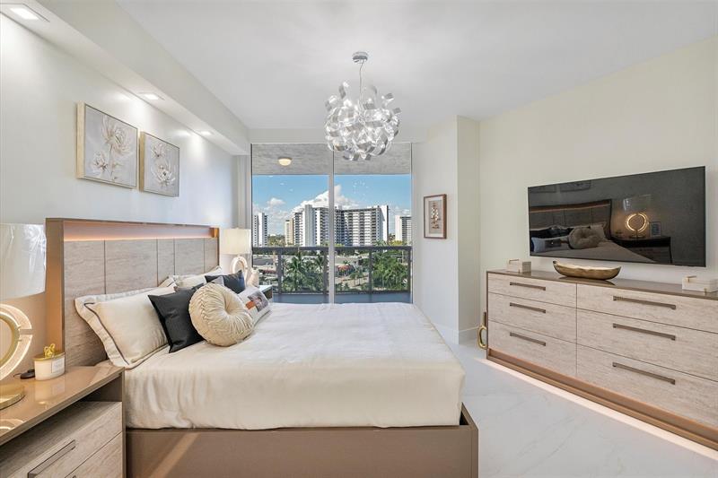 Image 18 of 43 For 3100 Ocean Blvd  704