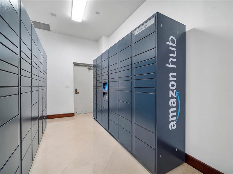 Image 32 of 43 For 3100 Ocean Blvd  704