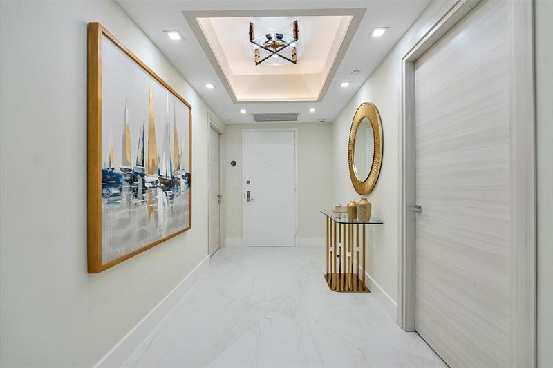 Image 4 of 43 For 3100 Ocean Blvd  704