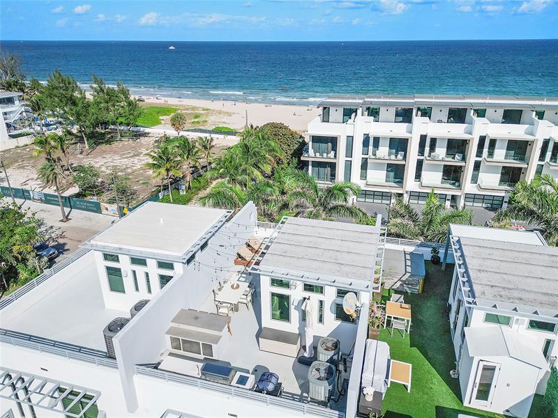 Image 11 of 56 For 705 Briny Ave