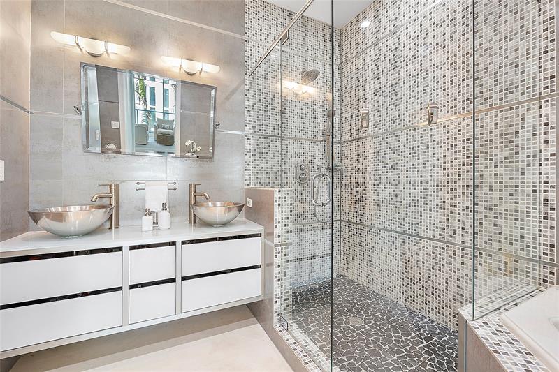 Image 27 of 56 For 705 Briny Ave