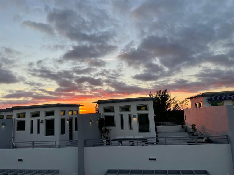 Image 40 of 56 For 705 Briny Ave