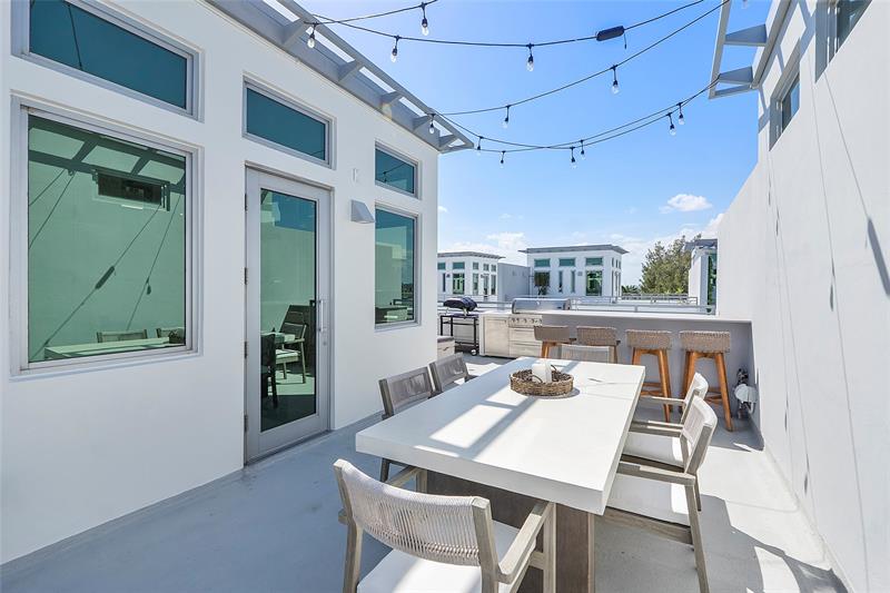 Image 43 of 56 For 705 Briny Ave