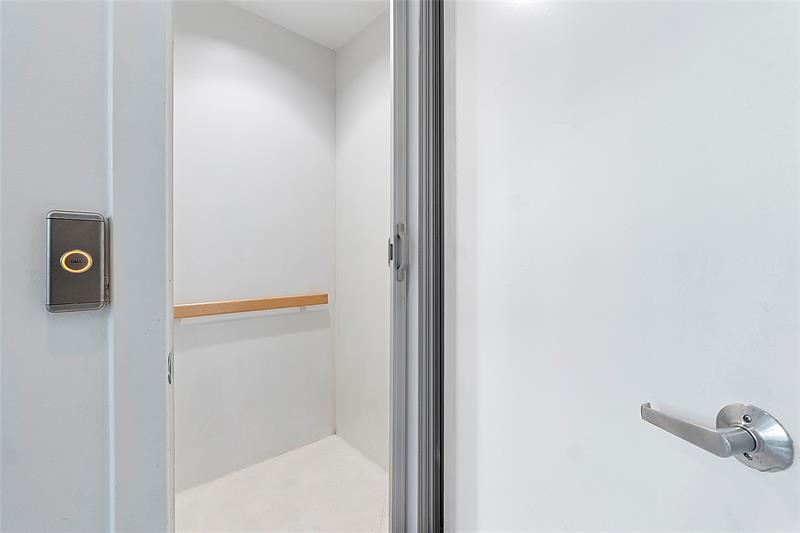 Image 53 of 56 For 705 Briny Ave