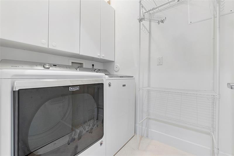 Image 54 of 56 For 705 Briny Ave