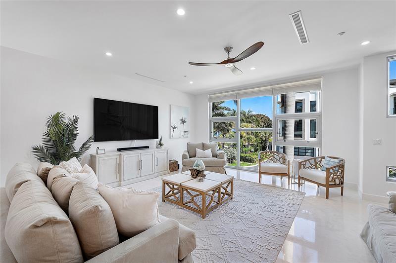 Image 7 of 56 For 705 Briny Ave