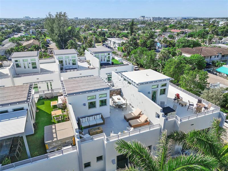 Image 9 of 56 For 705 Briny Ave