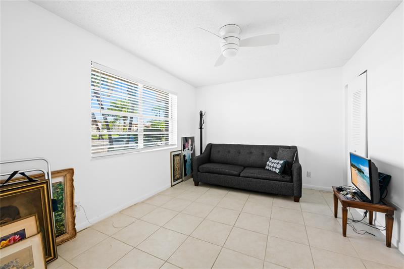 Image 12 of 22 For 1840 13th St  103
