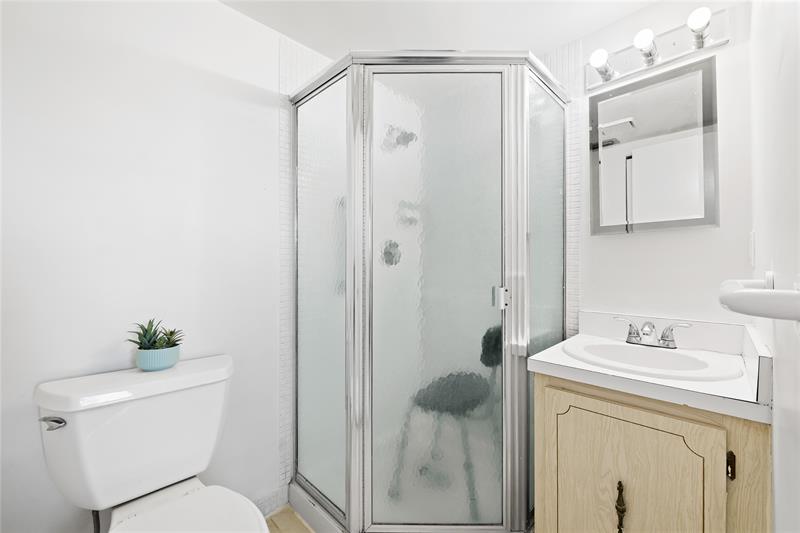 Image 13 of 22 For 1840 13th St  103