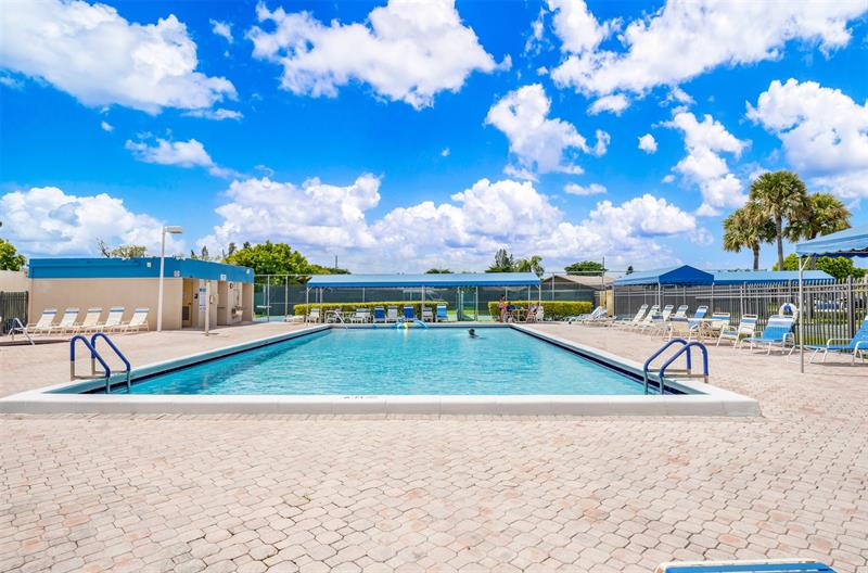Details for 5250 Las Verdes Cir  317, Delray Beach, FL 33484
