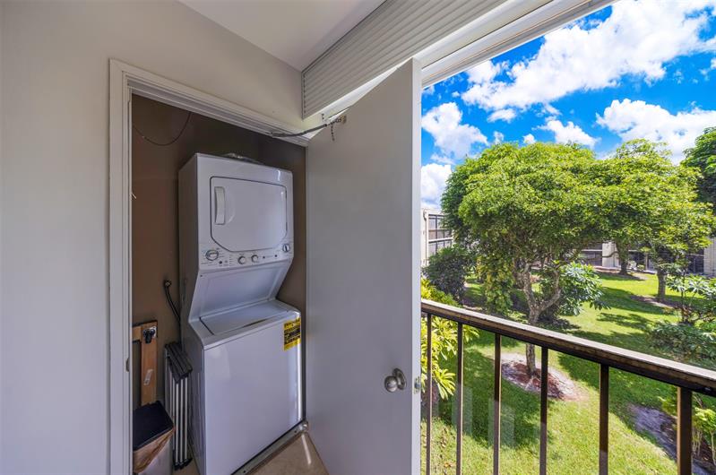 Image 23 of 24 For 5250 Las Verdes Cir  317