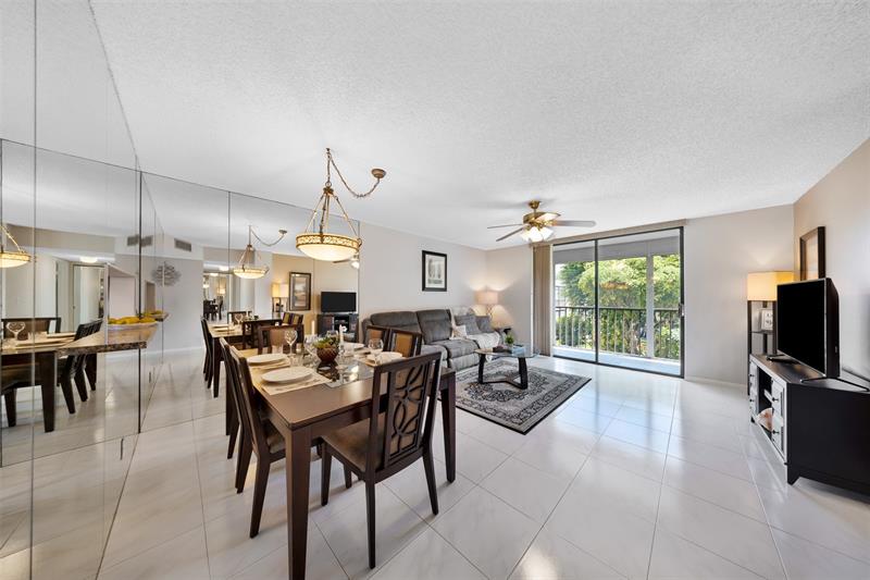 Image 5 of 24 For 5250 Las Verdes Cir  317