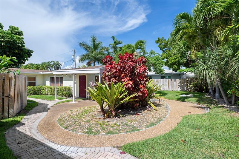 Image 8 of 14 For 2713 33rd Ave