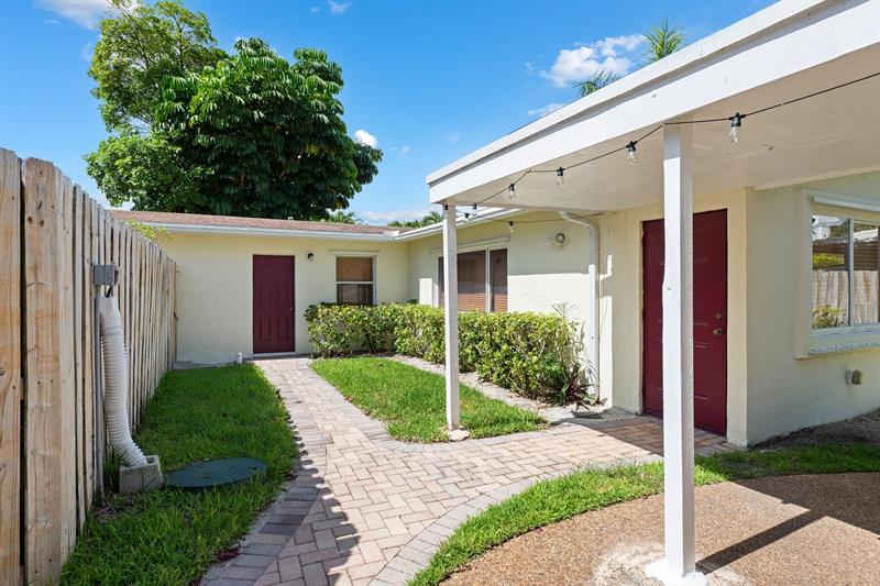 Image 9 of 14 For 2713 33rd Ave