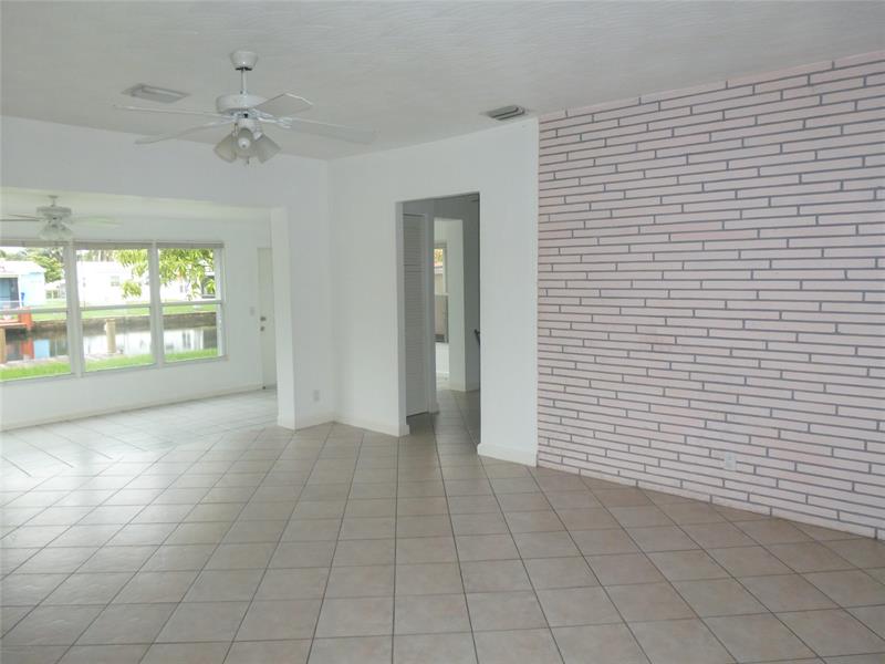 Image 12 of 15 For 2710 Thomas St