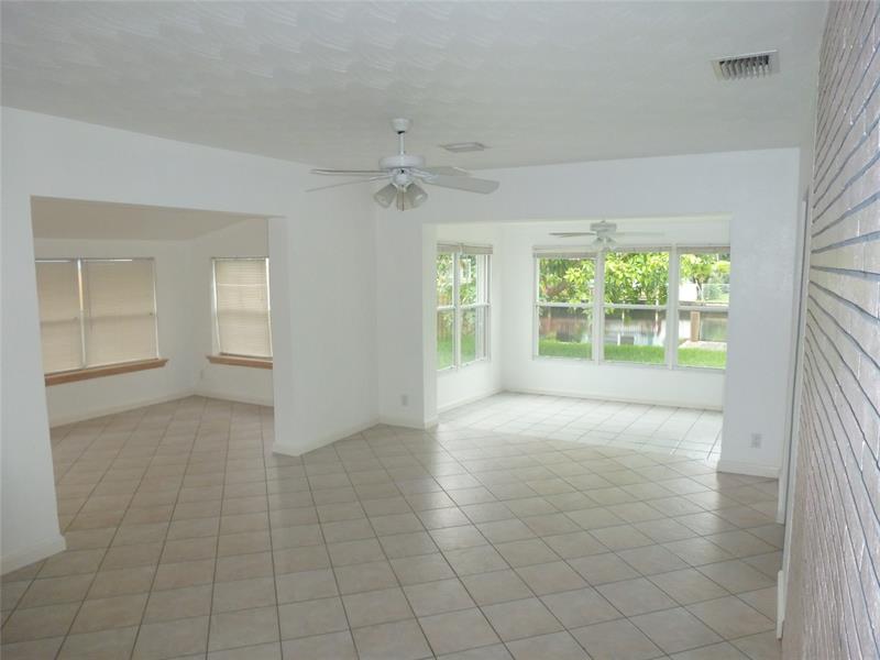 Image 14 of 15 For 2710 Thomas St