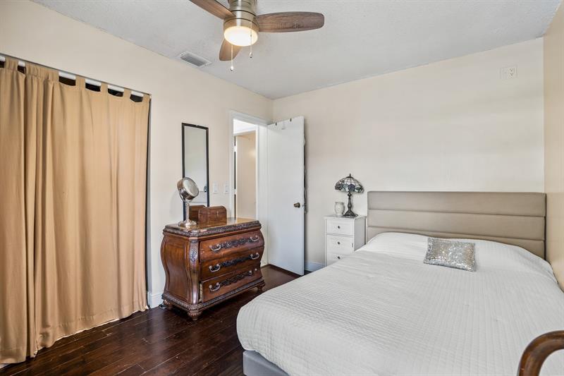 Image 15 of 26 For 102 Liberty Ct  102