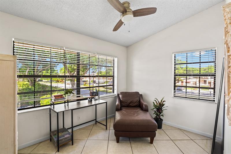 Image 19 of 26 For 102 Liberty Ct  102