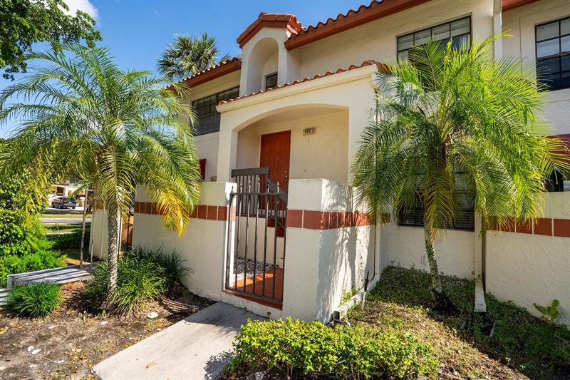 Image 3 of 26 For 102 Liberty Ct  102