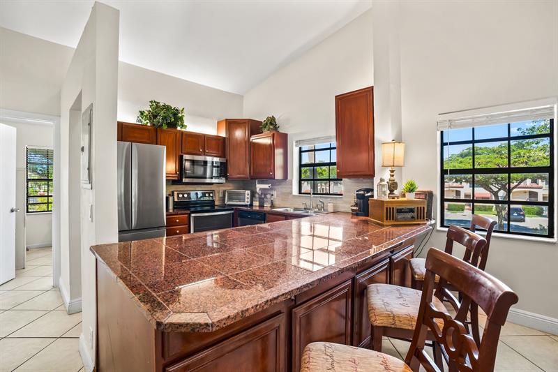 Image 8 of 26 For 102 Liberty Ct  102