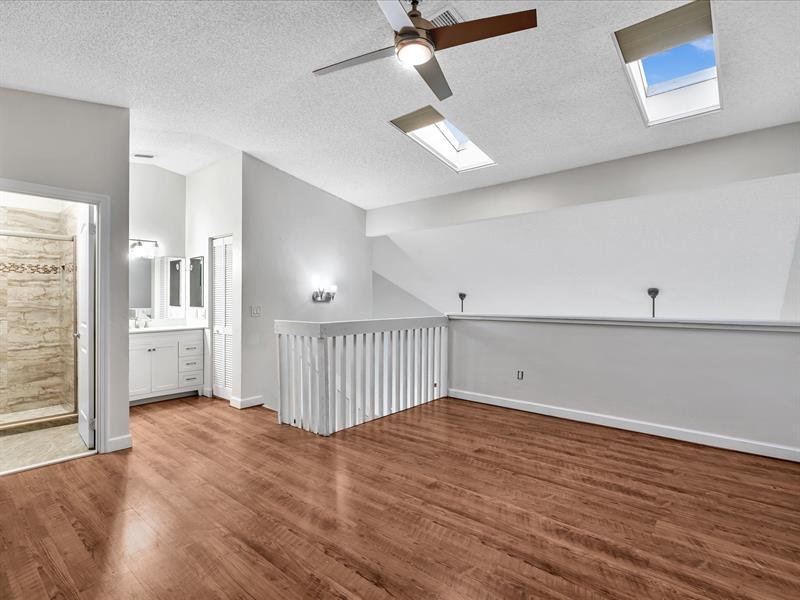 Image 46 of 59 For 4182 Pine Island Rd